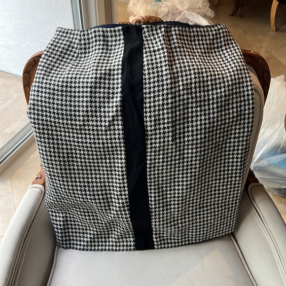 CLASSIC Lauren Ralph Lauren Herringbone Skirt - Picture 3 of 3